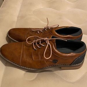 Mens Restoration brand dress shoes in size 10.5